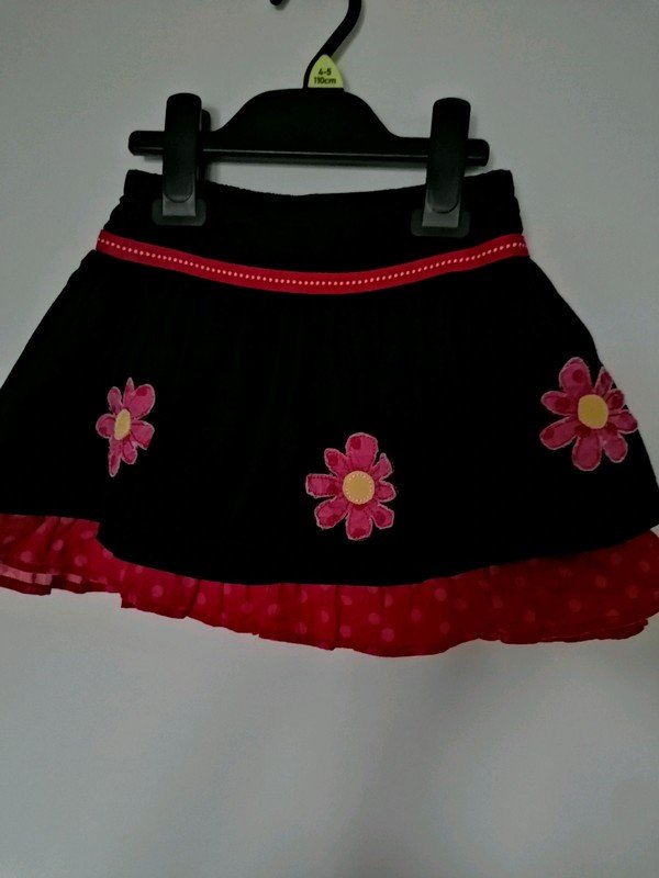 Dunnes: Rock mit Blumen Gr. 98 (-110)