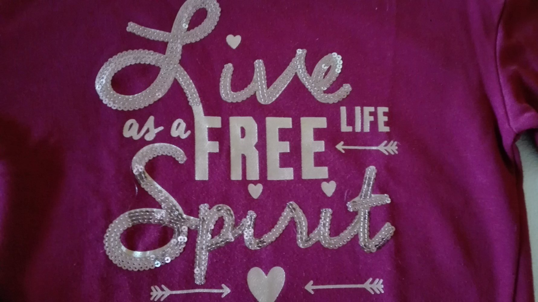 Dunkelrotes Sweatshirt mit Glitzerprint Gr. 170/176