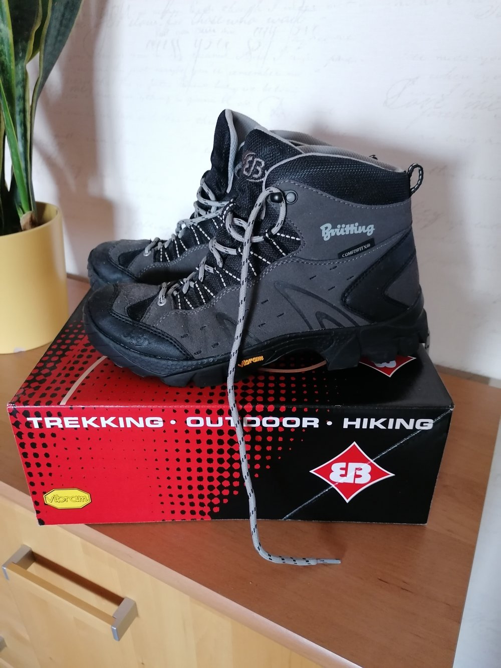 Brütting: Wanderschuhe Gr. 39