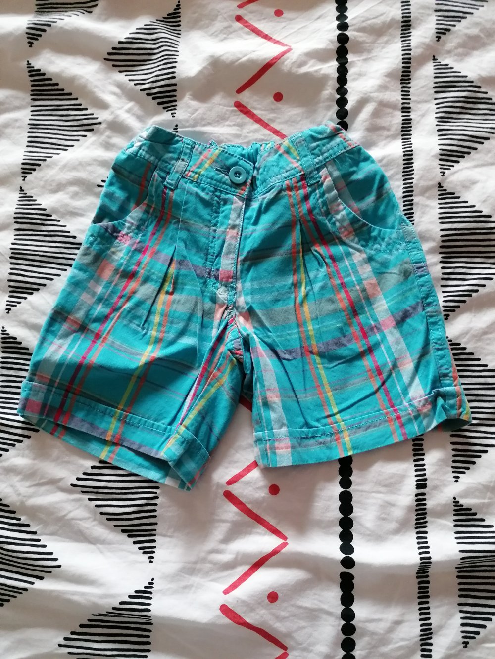 bunt karierte Short Gr. 140