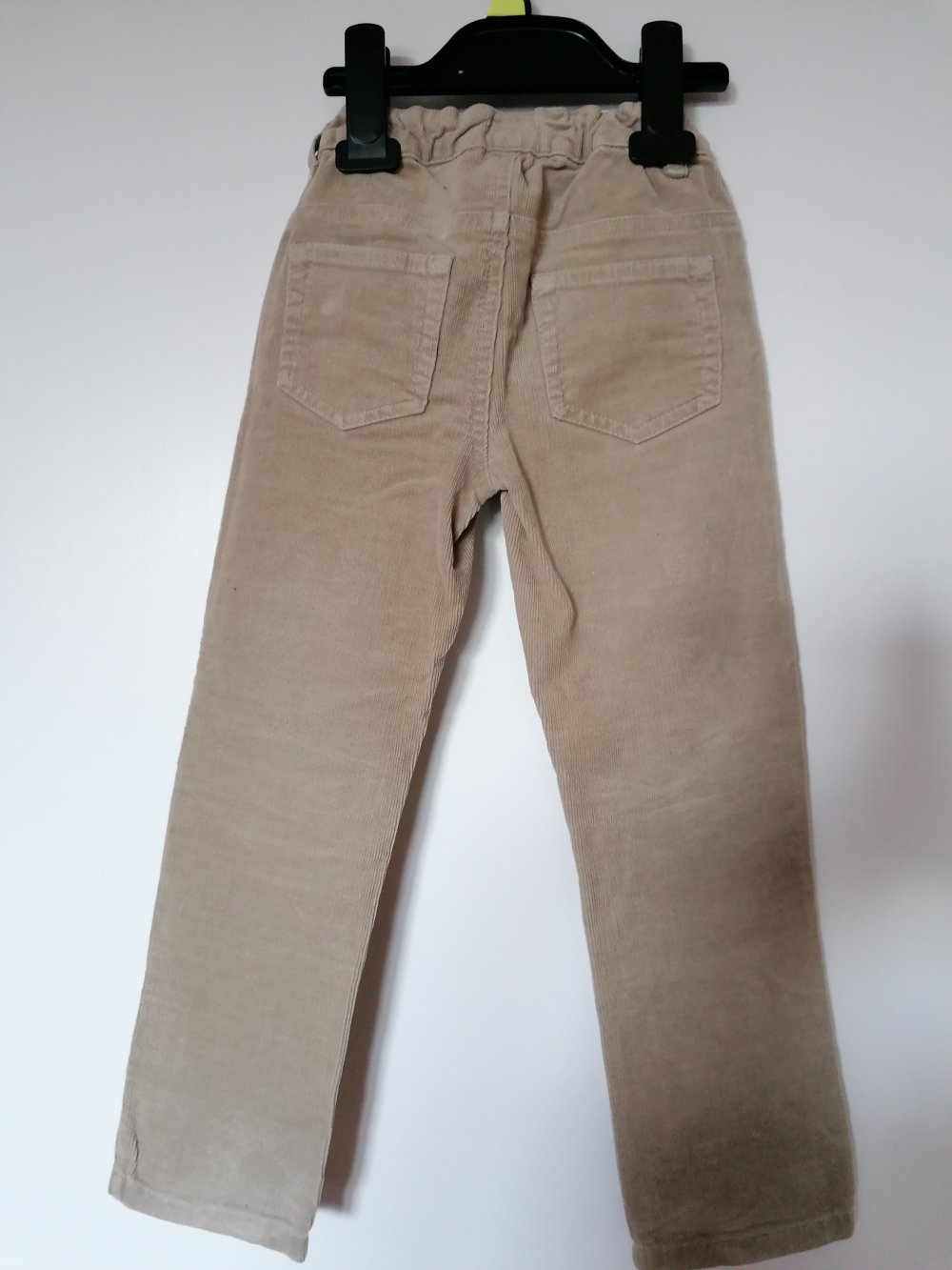 Mamas & Papas: beige Feincordhose Gr. 110 