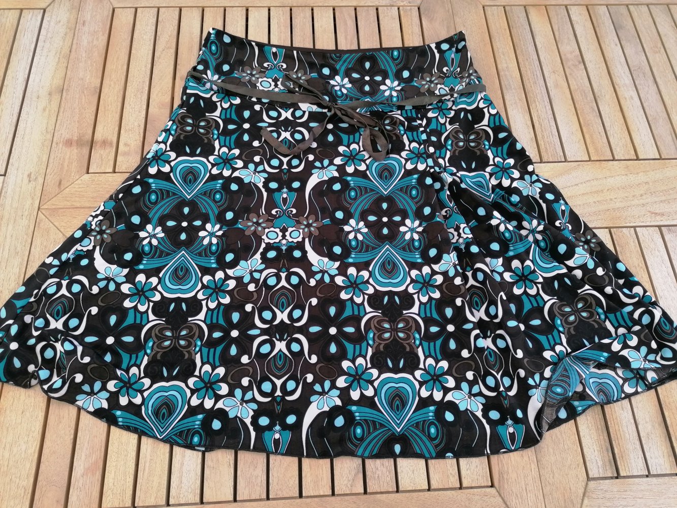 Street One: farbenfroher knielanger Rock Gr. 38