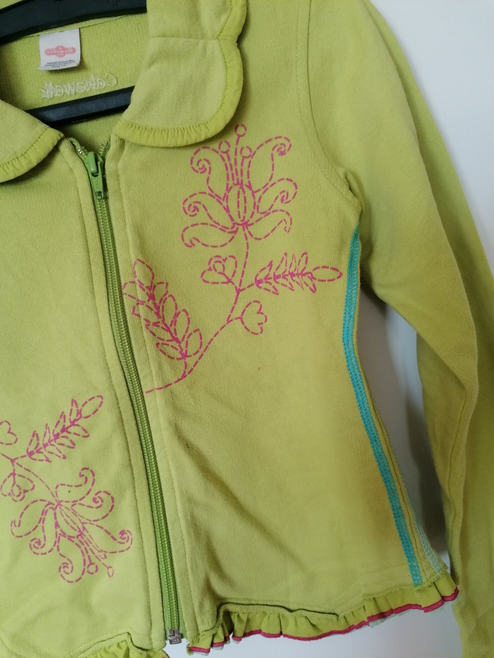 Cakewalk: hellgrüne Sweatjacke mit tollen Details Gr. 140
