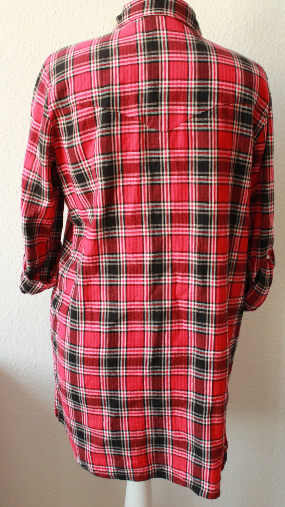 Schwarz-Rot kariertes Hemdkleid von Noisy May