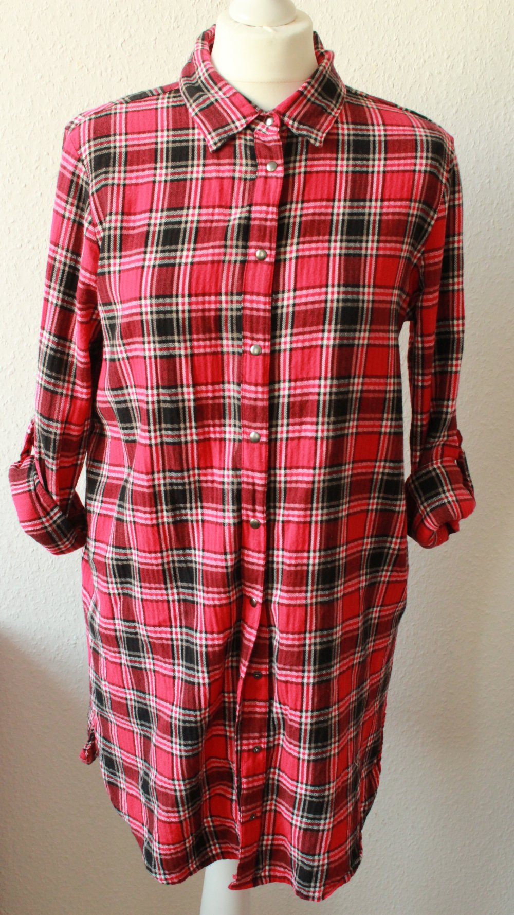 Schwarz-Rot kariertes Hemdkleid von Noisy May