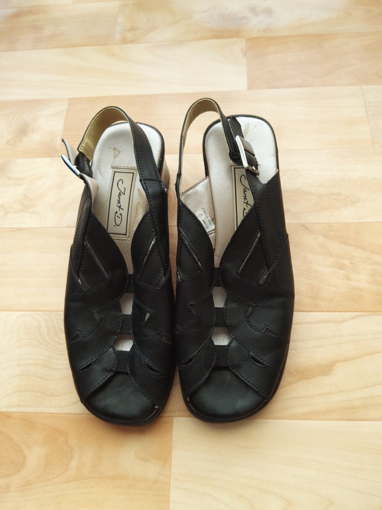 Retro-Sandalen aus Leder