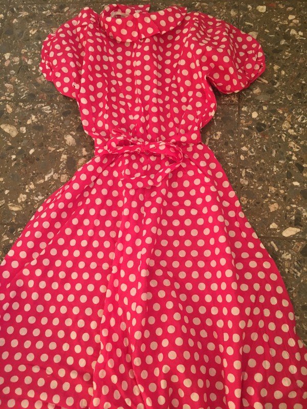 Kleid aus Baumwolle mit Puffärmeln