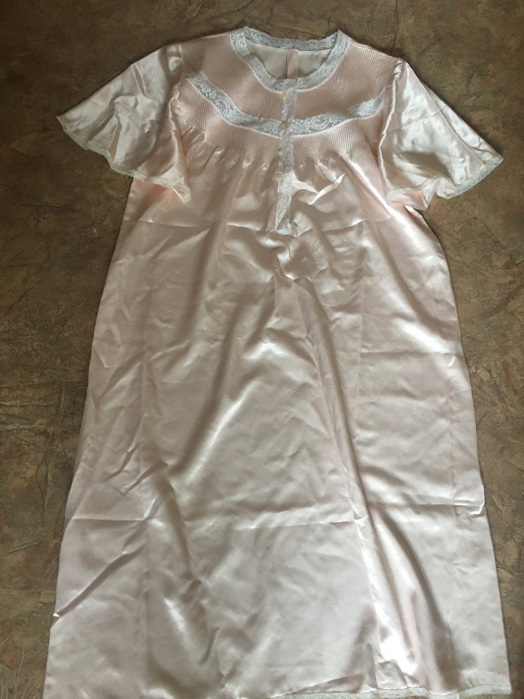 Sommer-Spitzenachthemd