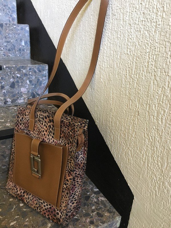 Italienische Schultertasche