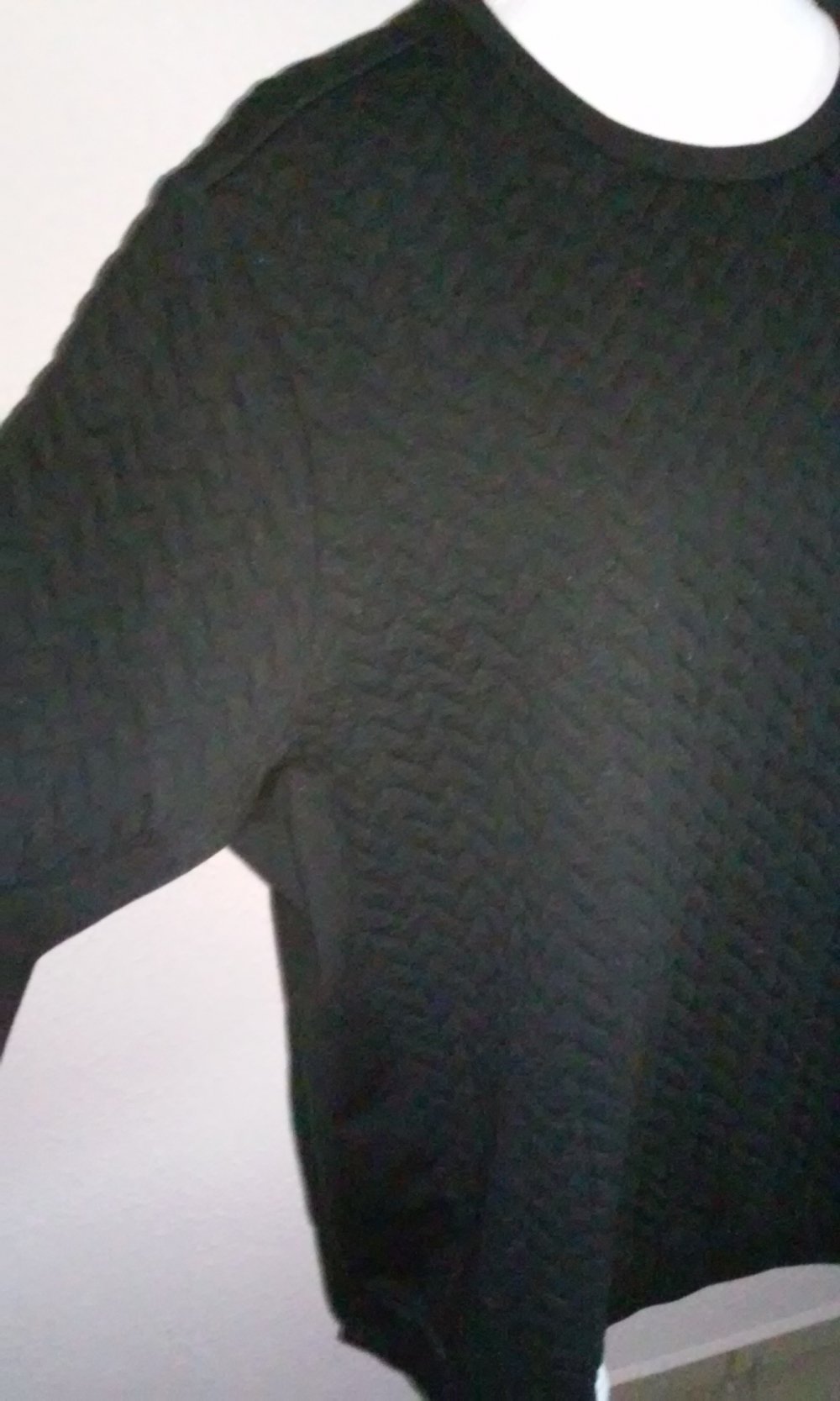 Pullover tief schwarz langarm Markenpulli Baumwollpulli