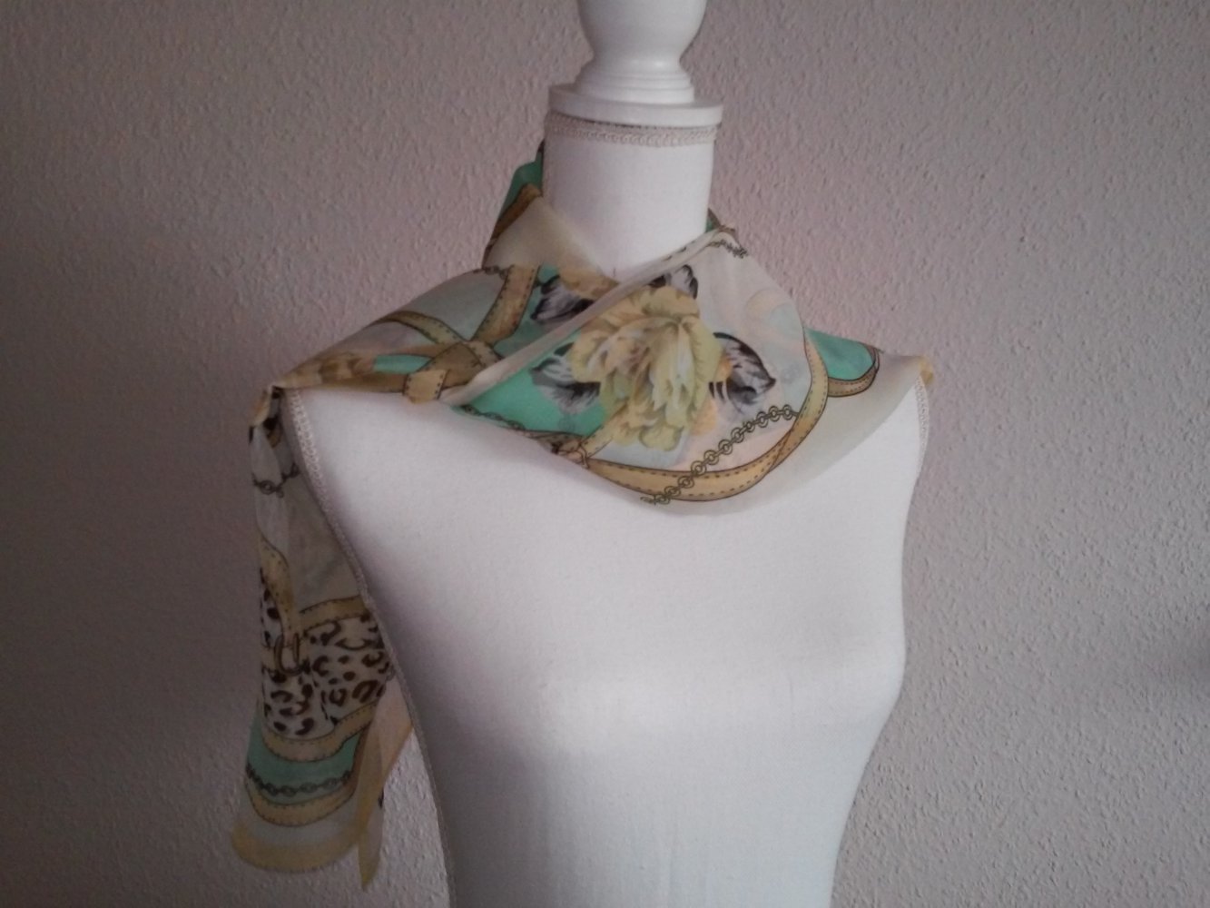 Schal Tuch Schaltuch Halstuch Farbakzent