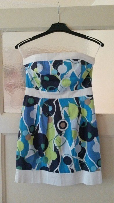 Trägerloses Kurzes Buntes Tanktop Kleid mit geometrischem Muster