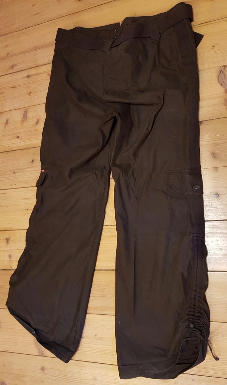 Stoffhose mit Taschen