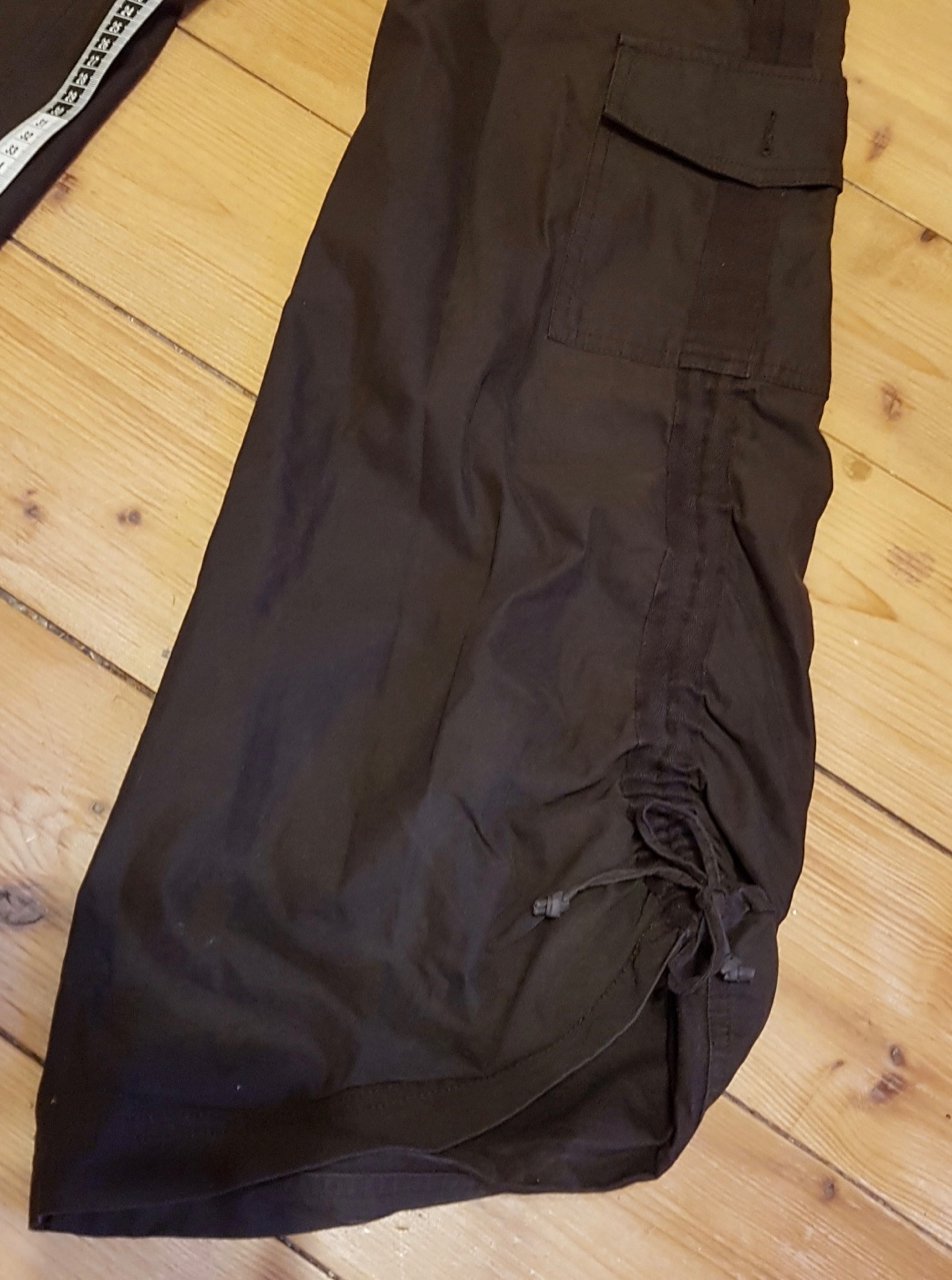 Stoffhose mit Taschen