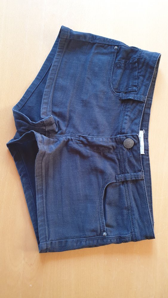 schwarze Jeansshorts Gr S