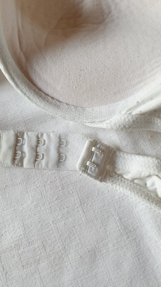 Push up BH Gr 75A, weiß mit blauen Punkten