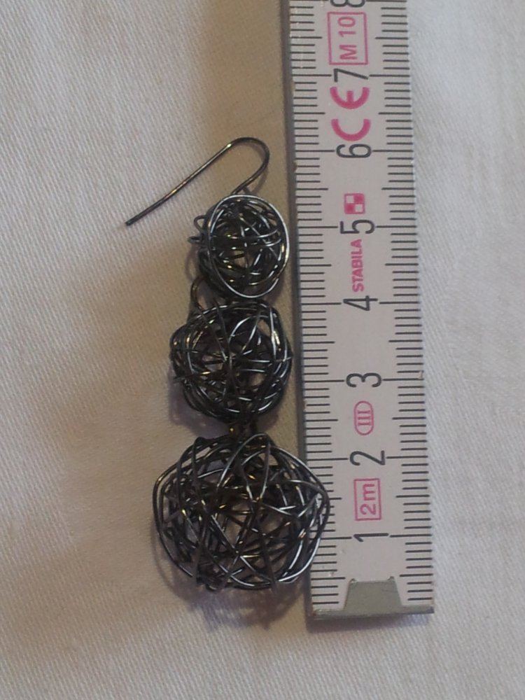 Ohrring, Ohrhänger mit Kugeln, schwarz, Punk, Gothic, Ohrstecker, Punkschmuck