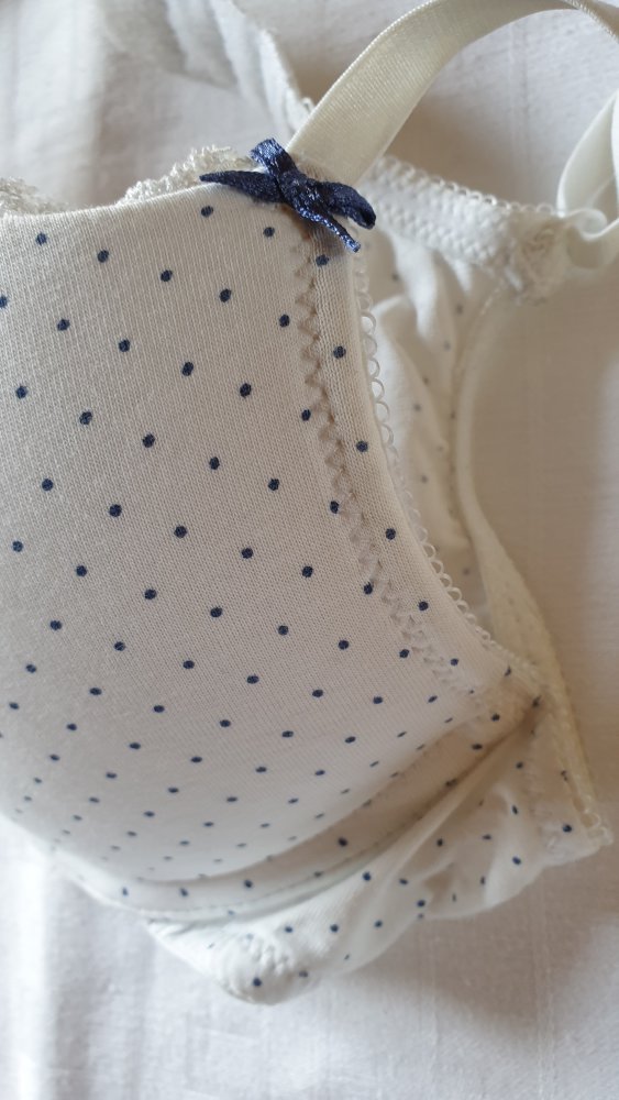 Push up BH Gr 75A, weiß mit blauen Punkten