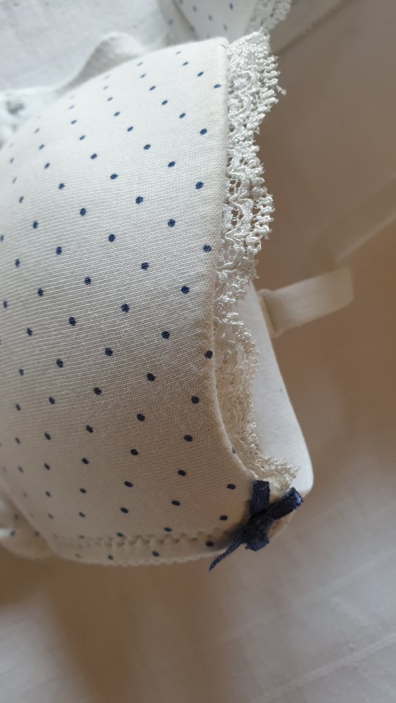 Push up BH Gr 75A, weiß mit blauen Punkten