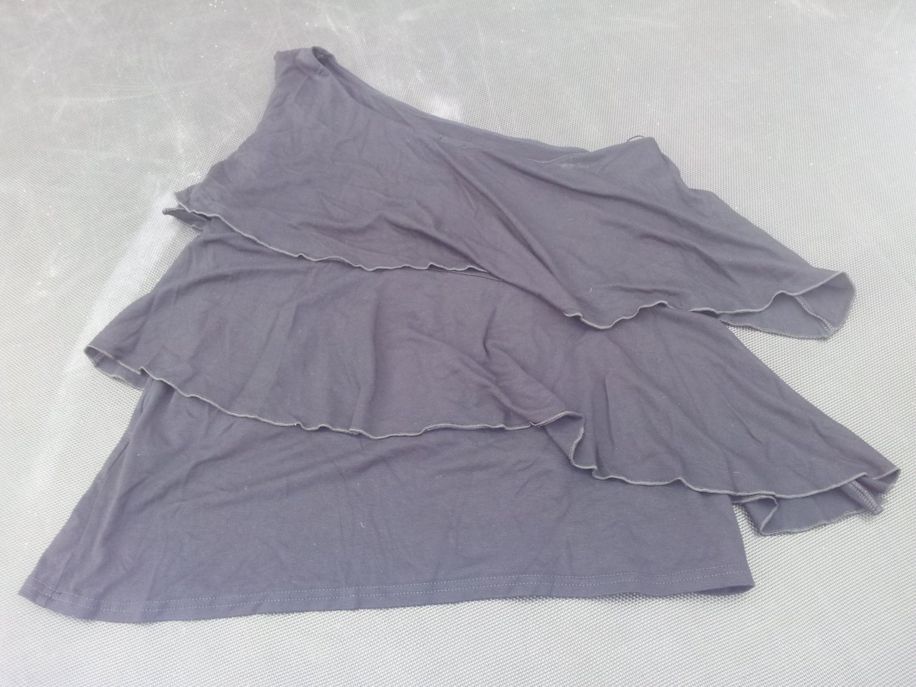  Top Asos schwarz Oneshoulder mehrere Lagen Gr. 38