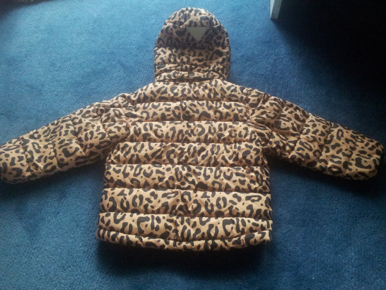 Winterjacke Leopard H&M mit Kaputze Gr. 98 neuwertig