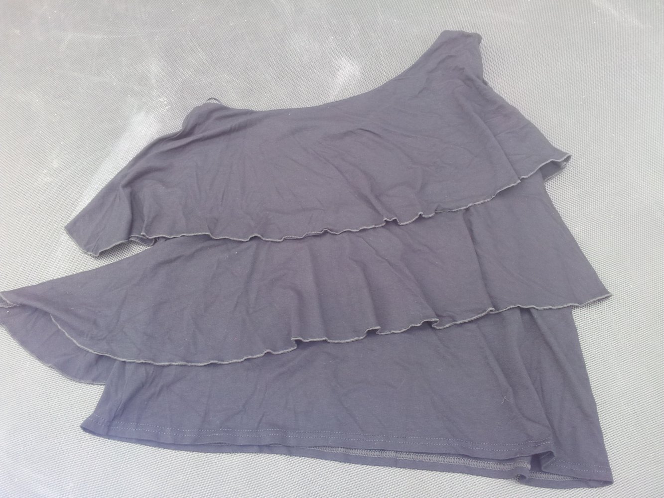  Top Asos schwarz Oneshoulder mehrere Lagen Gr. 38