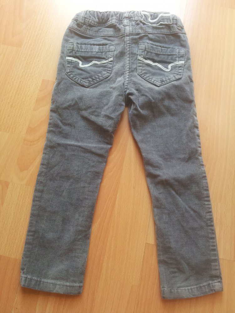  Hose grau C&A Gr. 98