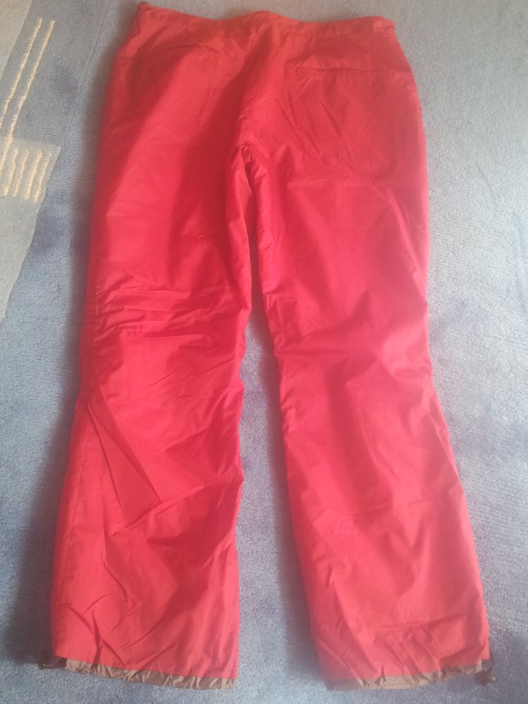 Hose rot Gr. 46 glatter Stoff NEU