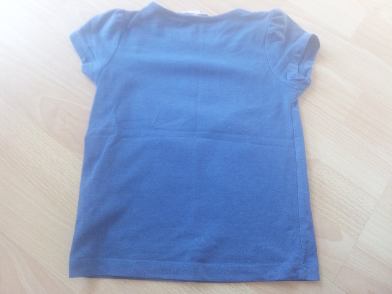 Shirt H&M dunkelblau schwarz Buchstabe A Gr. 98/104