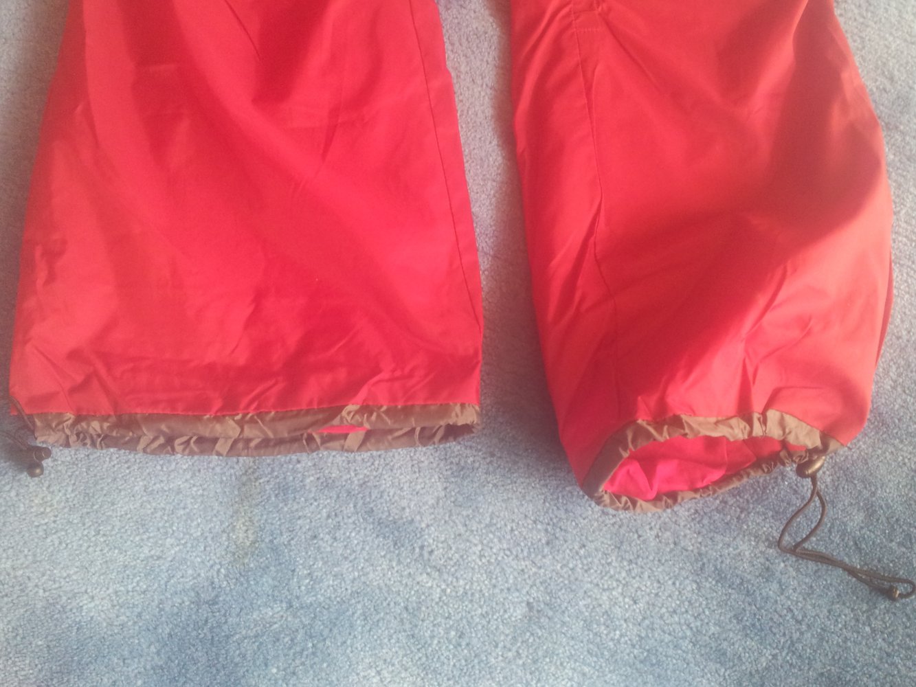 Hose rot Gr. 46 glatter Stoff NEU
