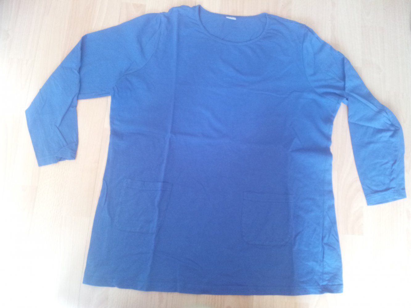 Pullover blau Gr. 46  mit kleinen Taschen