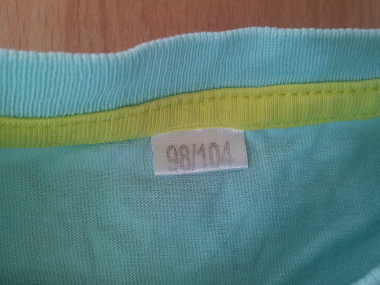 T-Shirt türkis mint gelb neonrot Autos Gr. 98/104