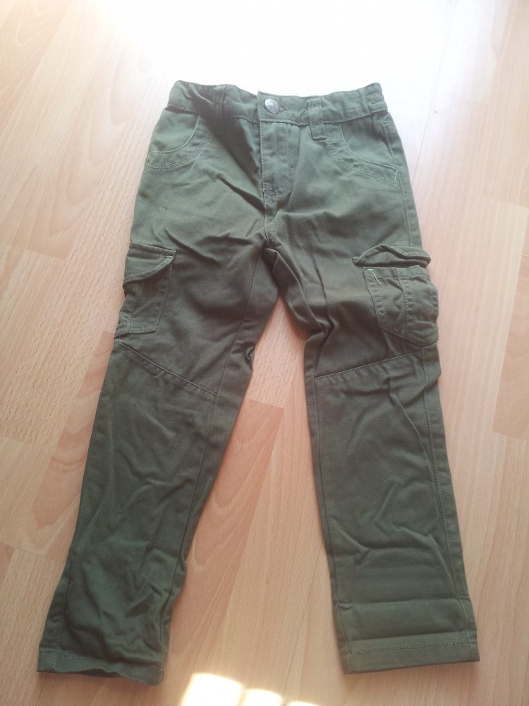 Hose khaki Gr. 98 NEU