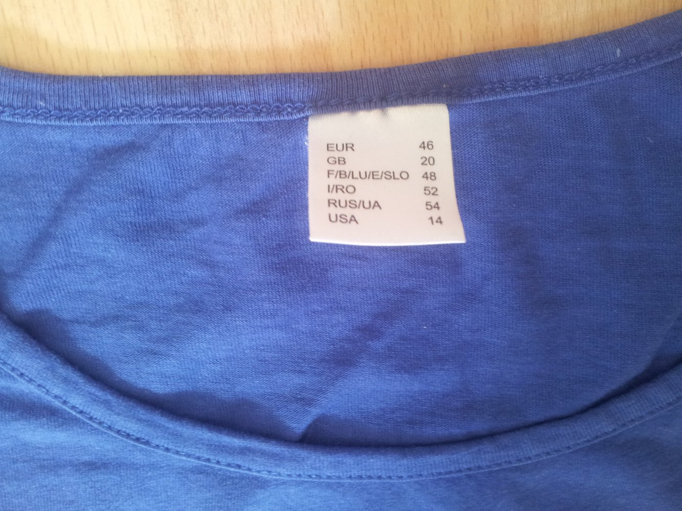 Pullover blau Gr. 46  mit kleinen Taschen