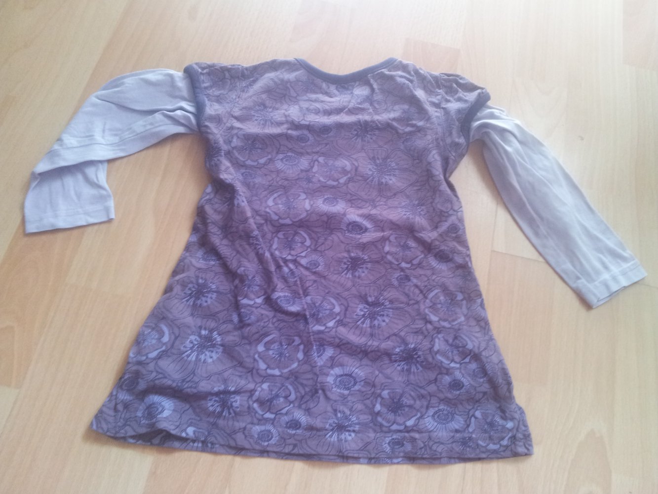  Pullover lila flieder Blumen Gr. 98