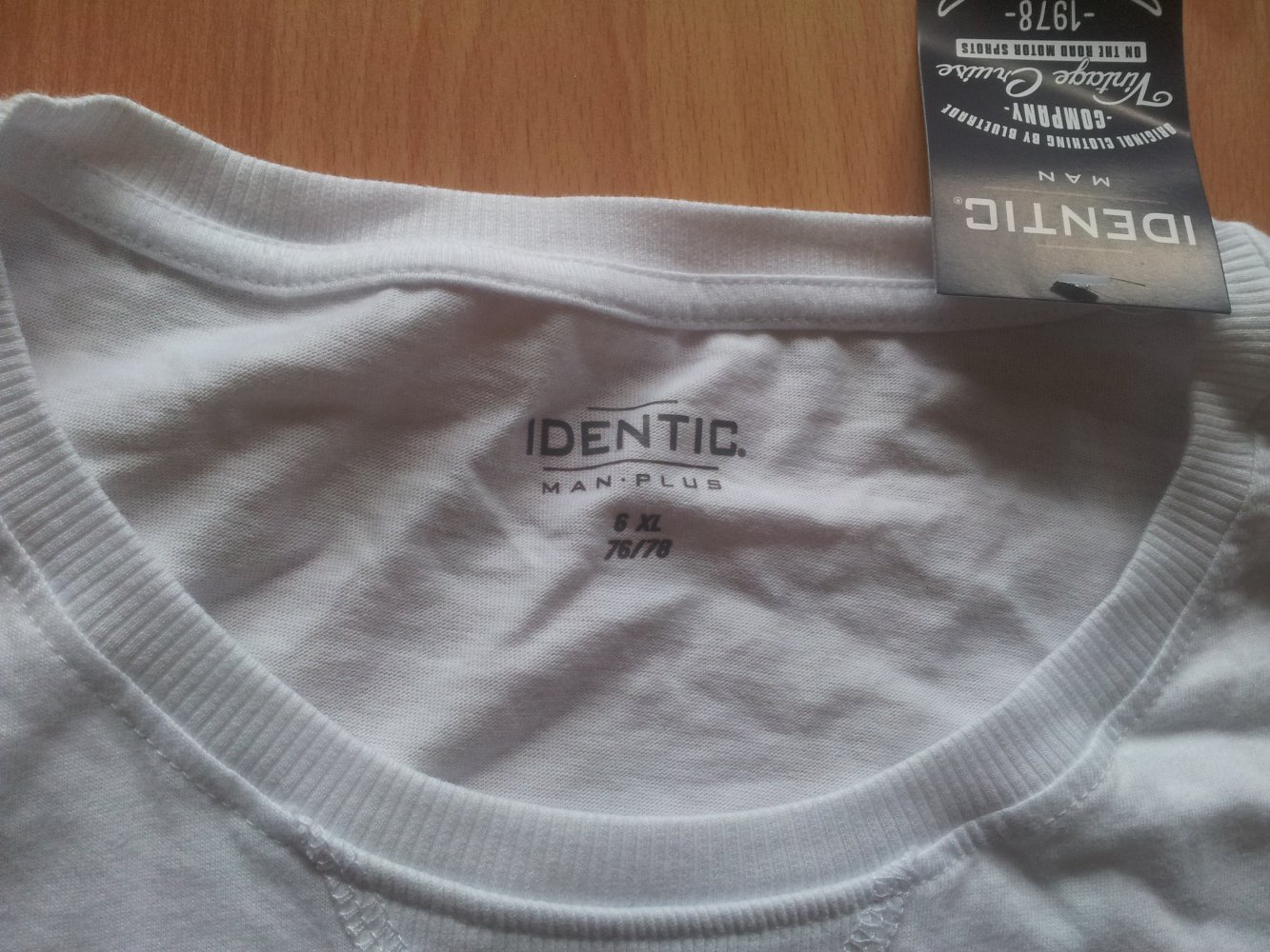 Shirt weiß großer Druck Gr. 6XL 76/78 NEU