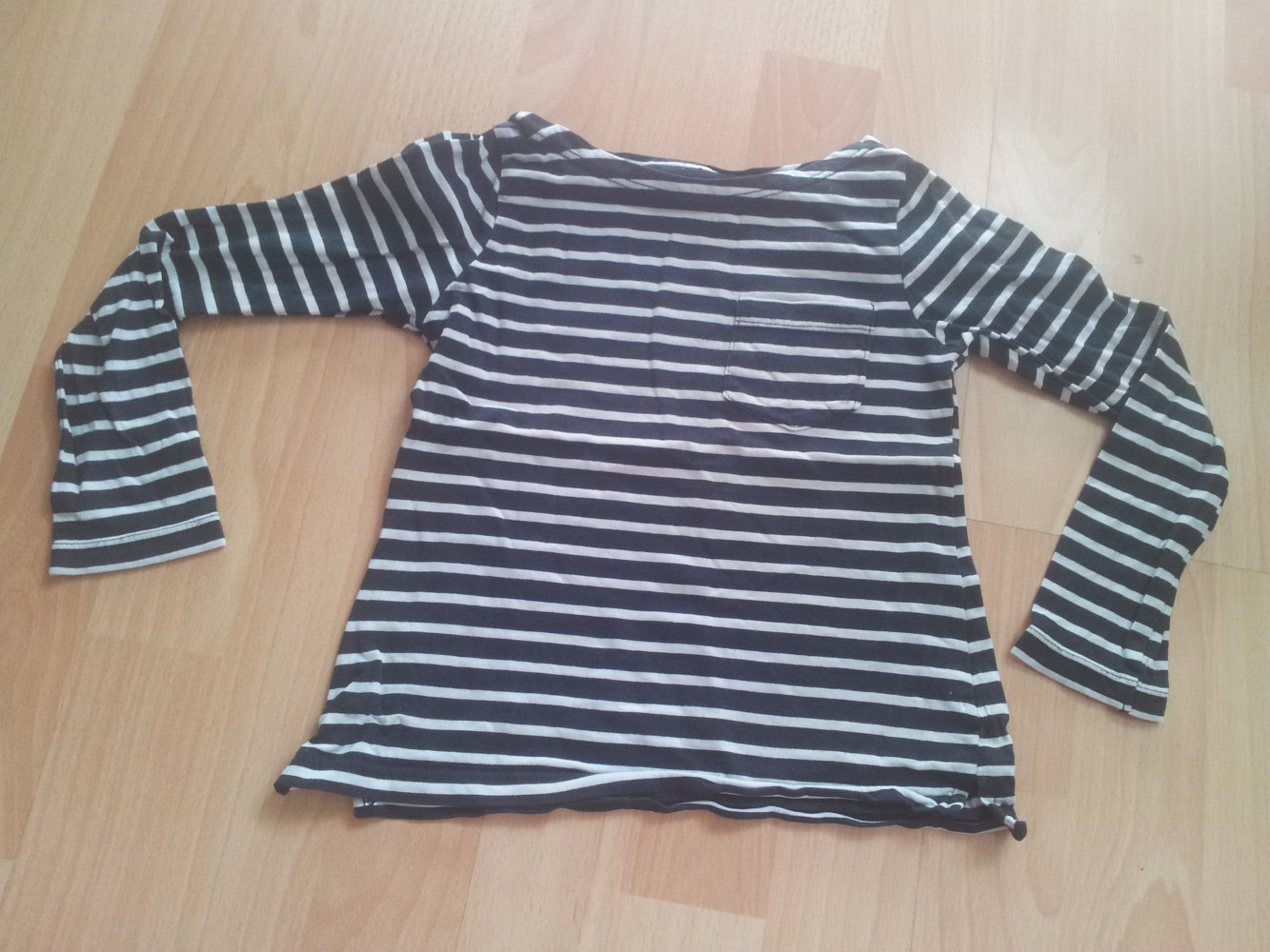  Pullover H&M schwarz weiß Streifen Gr. 98