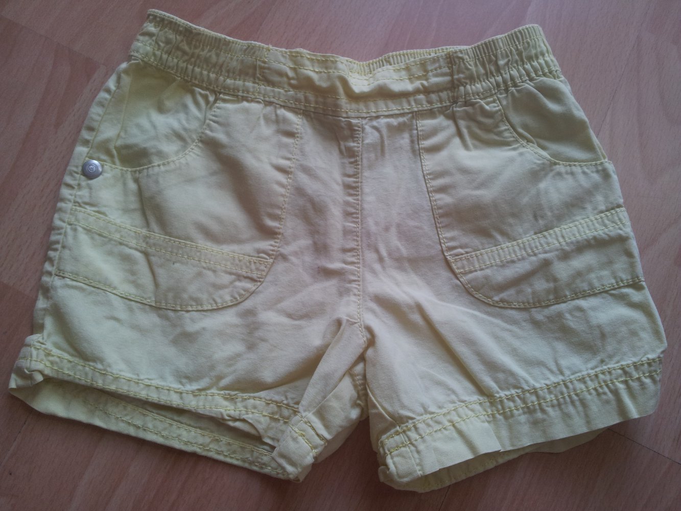  kurze Hose Hotpants gelb Gr. 86/92 