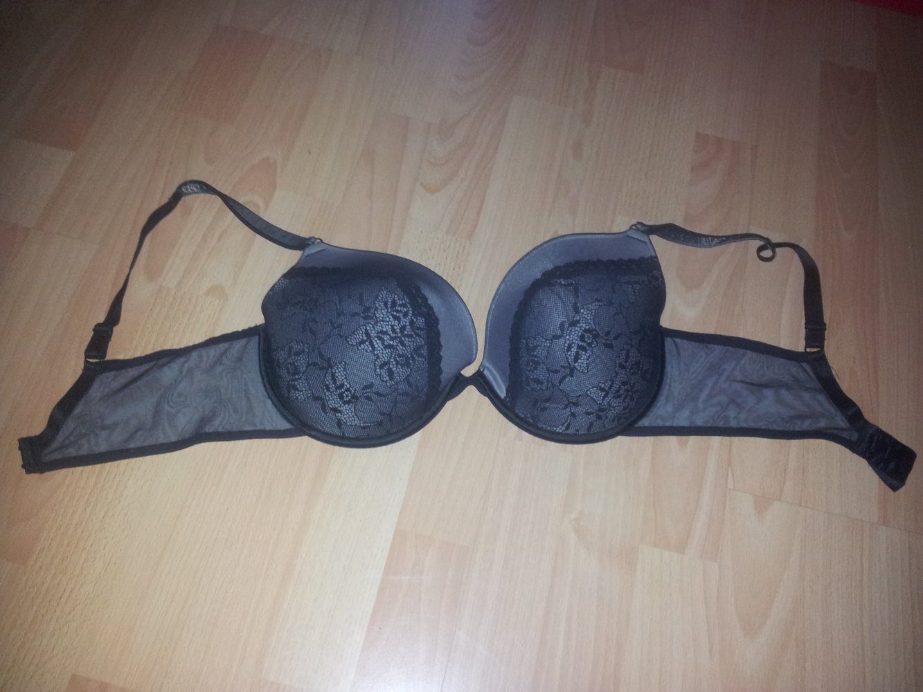  BH schwarz Spitze Schalen Gr. 85DD 85E