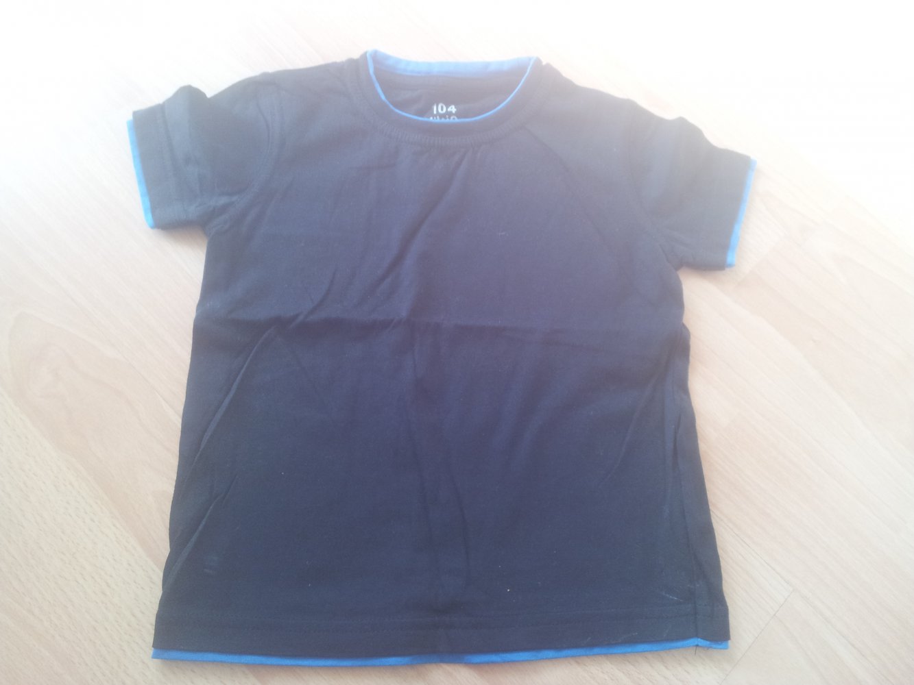  Shirt schwarz blau Gr. 104 NEU