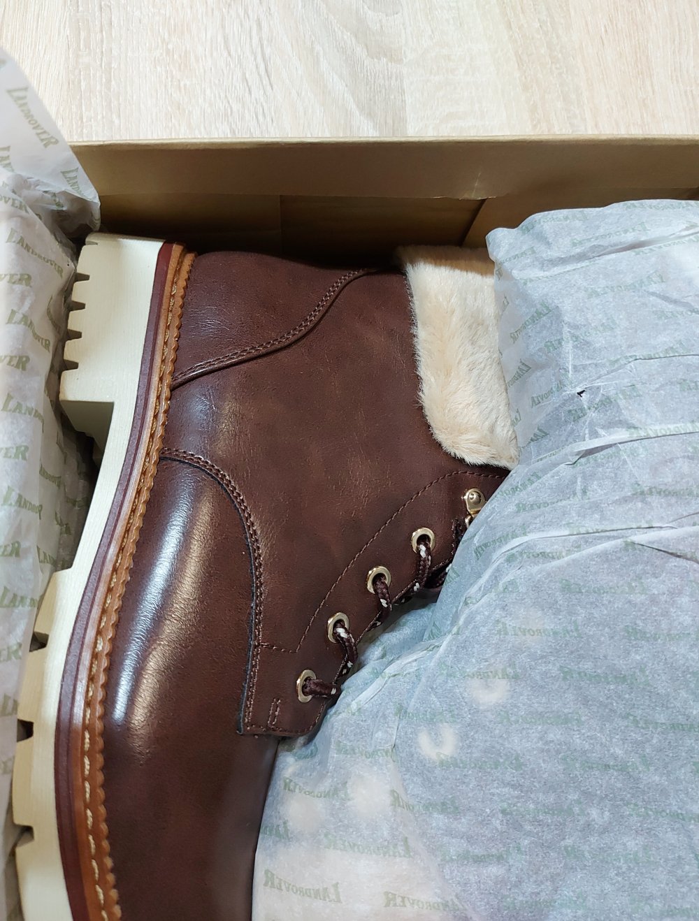 Braune halbhohe Schnürschuhe Landrover Größe 40