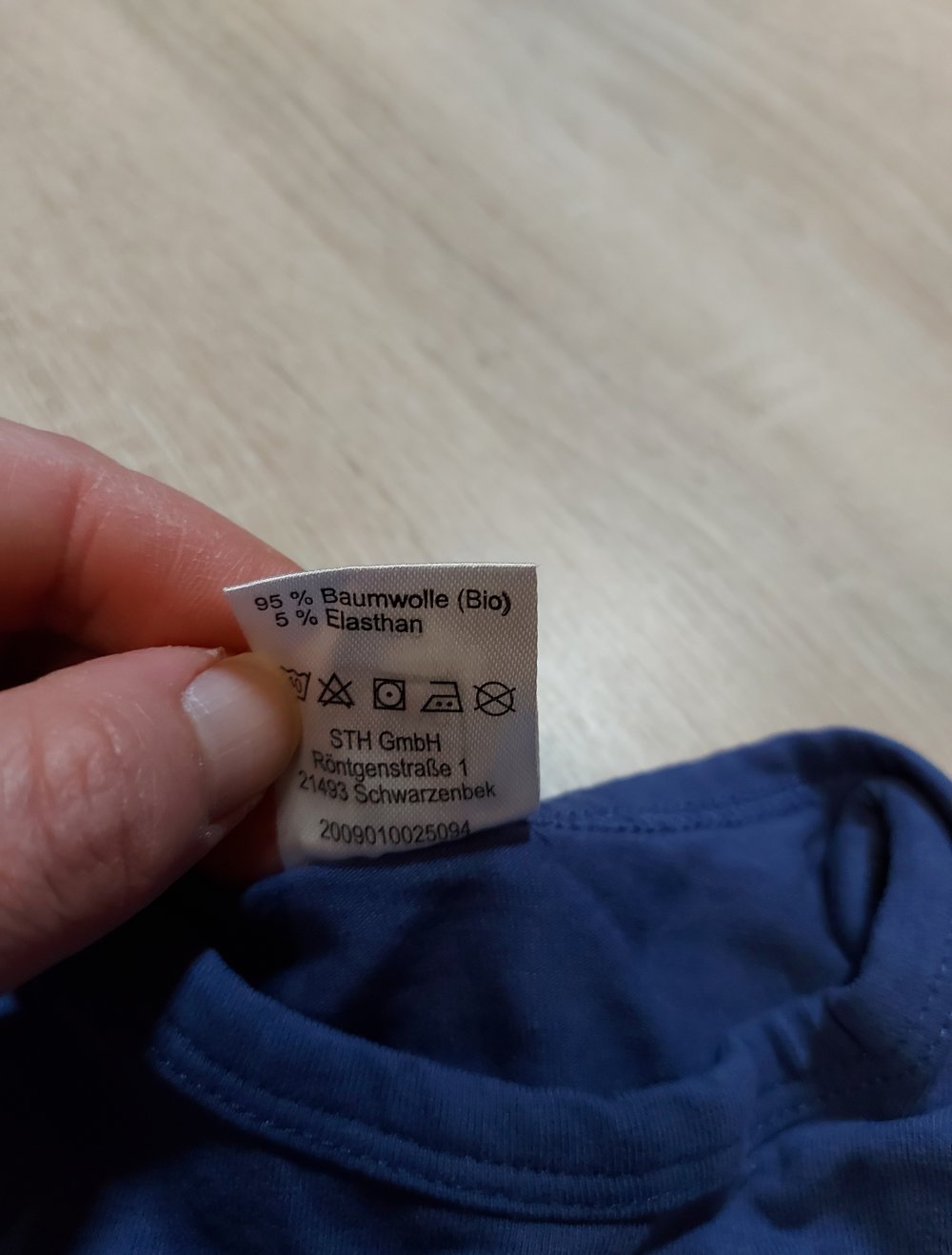 dunkelblauer Langarmbody Größe 62/68