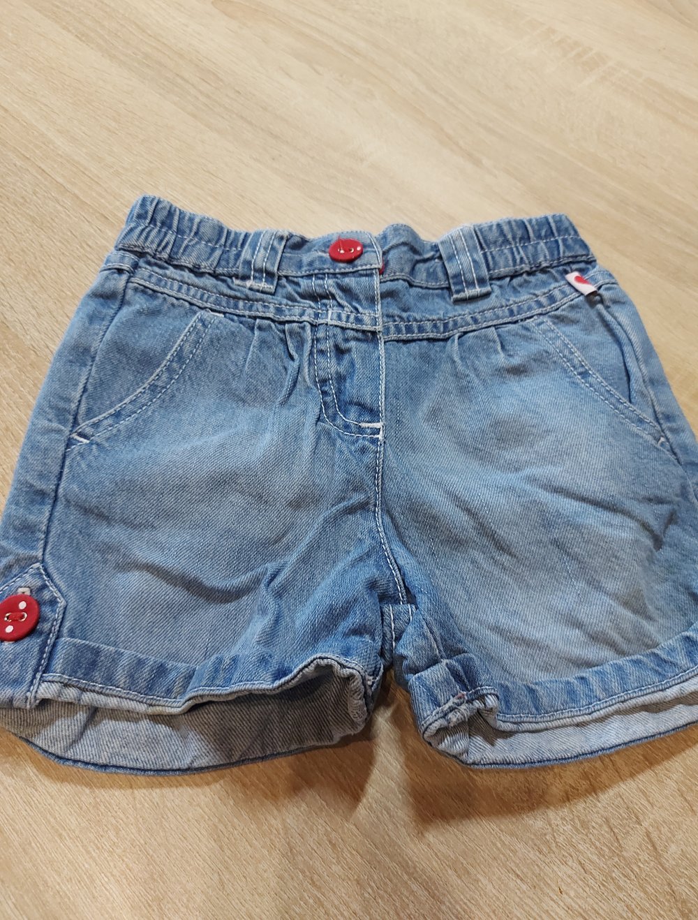 Kurze MädelsJeans Größe 86 Kik