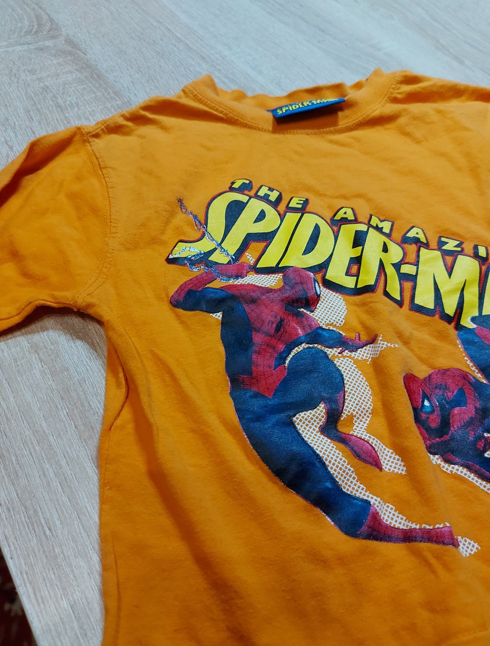 Orangenes T-shirt Spider Man Größe 92
