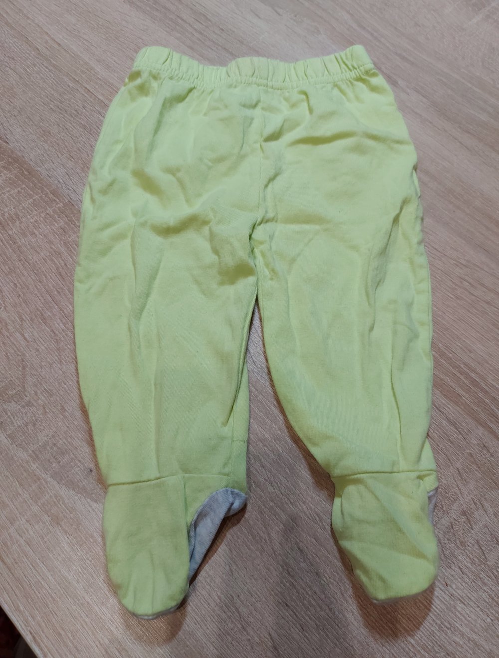 Gelbe Lange Hose mit Füssen Größe 68