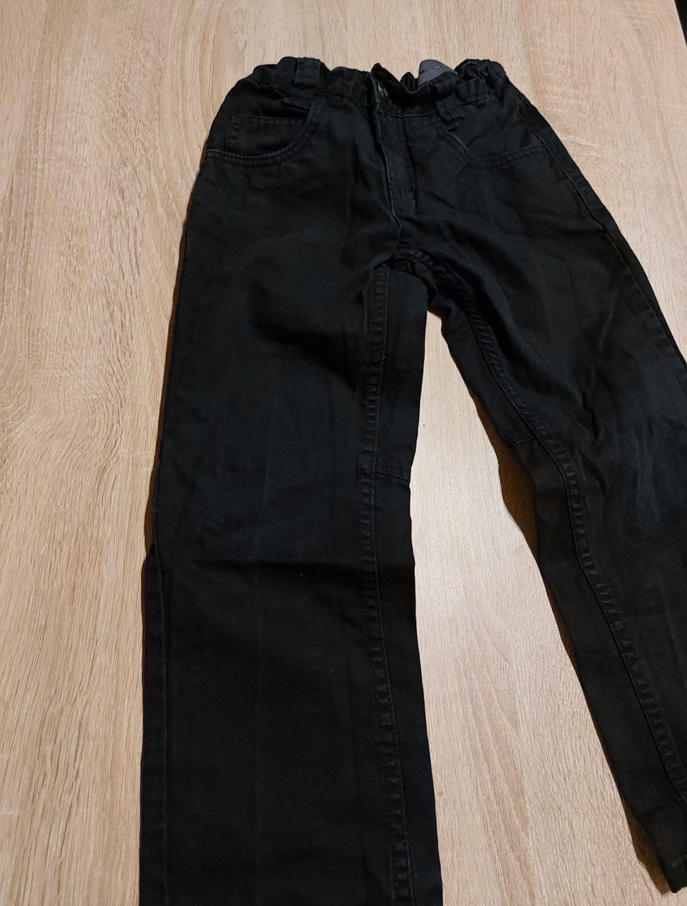 Schwarze Jeans Größe 116 Alive