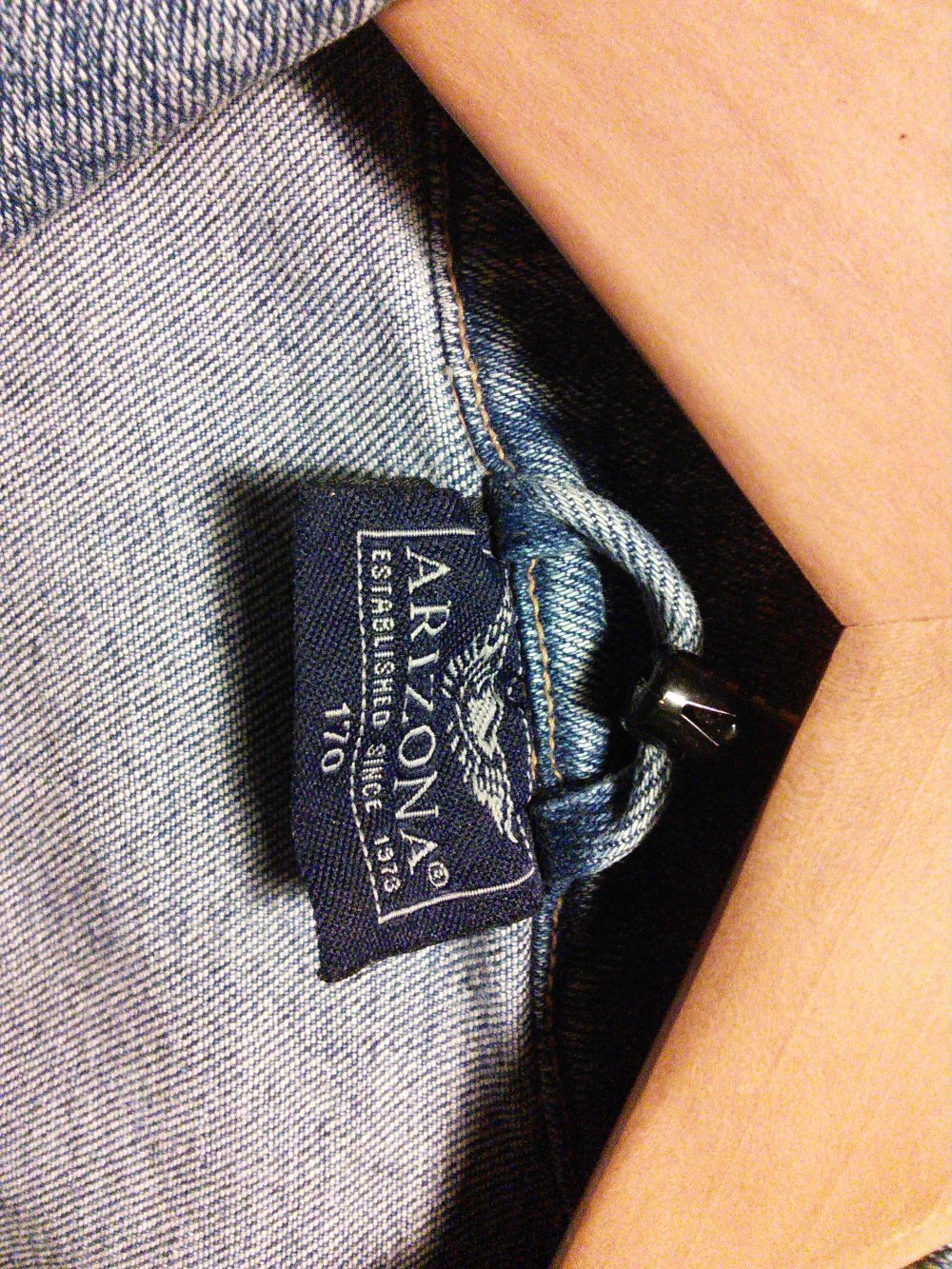 Schmuckelige Jeansjacke