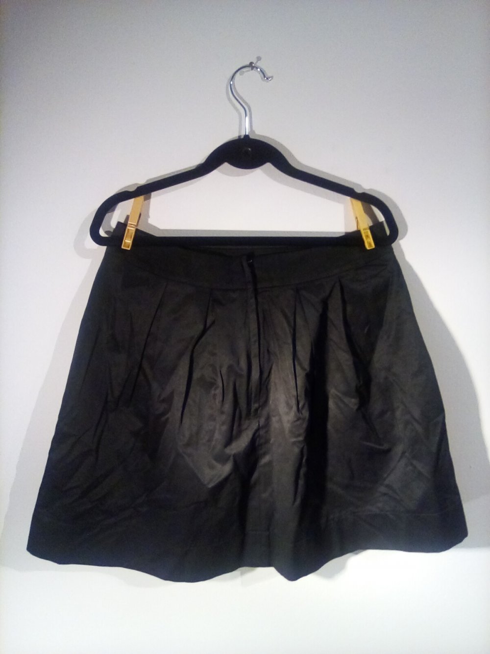 Eleganter Faltenrock