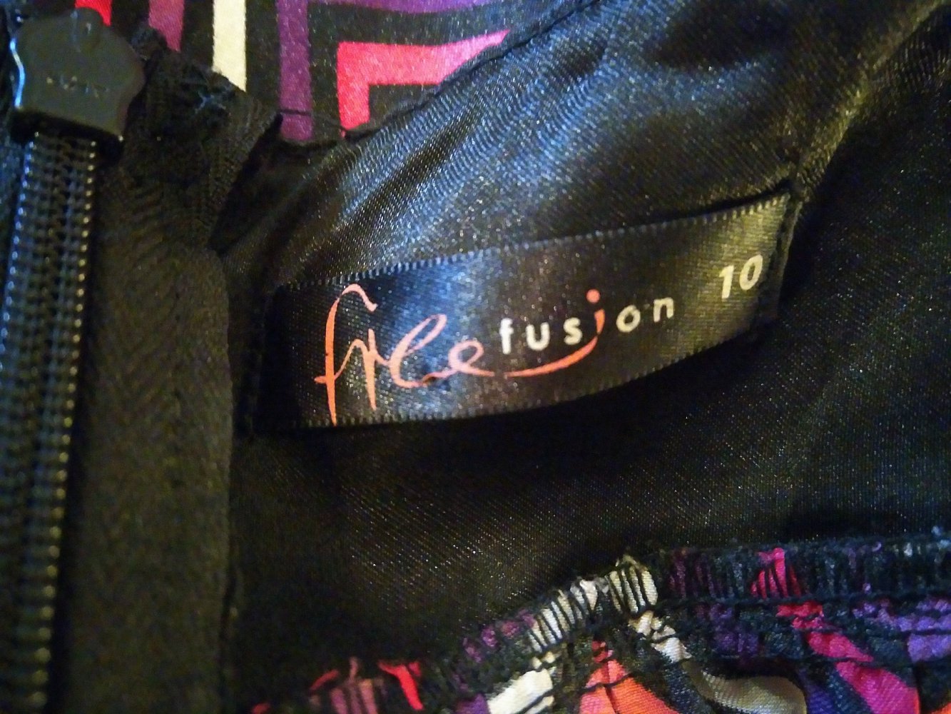 Kleid in Bonbon-Farben