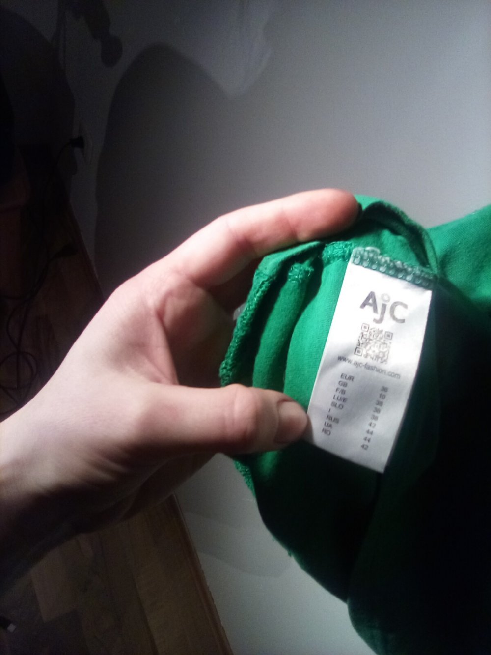 Grünes Spitzenshirt